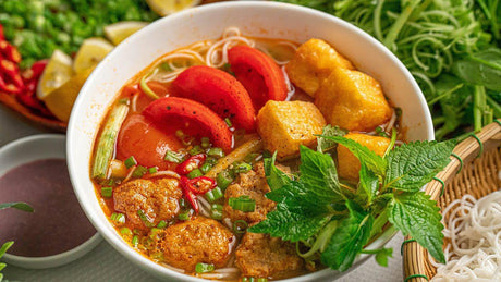 vietnamietiška krabų skonio sriuba bun rieu cua - KaraMeo.lt